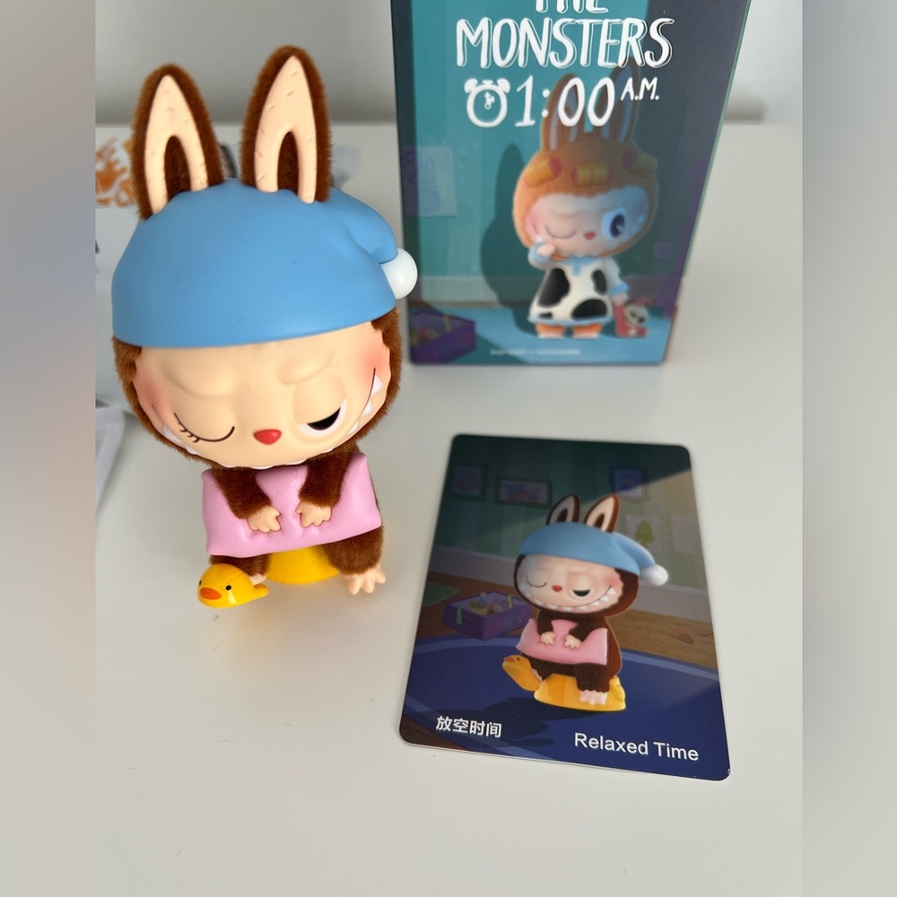Labubu 1am The Monsters “Relaxed Time” Figurine